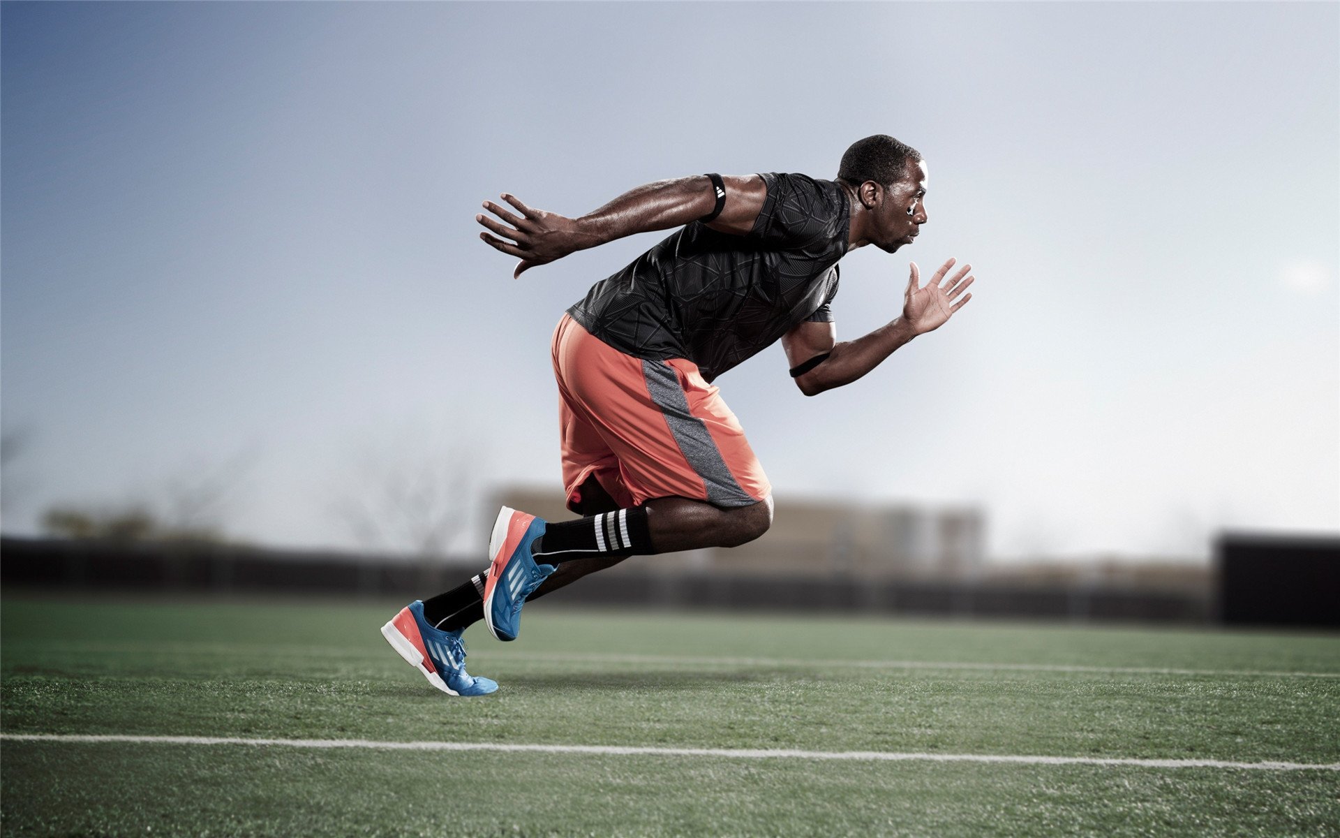 五大联赛比赛场地草皮质量是否干扰技战术发挥,五大联赛草坪